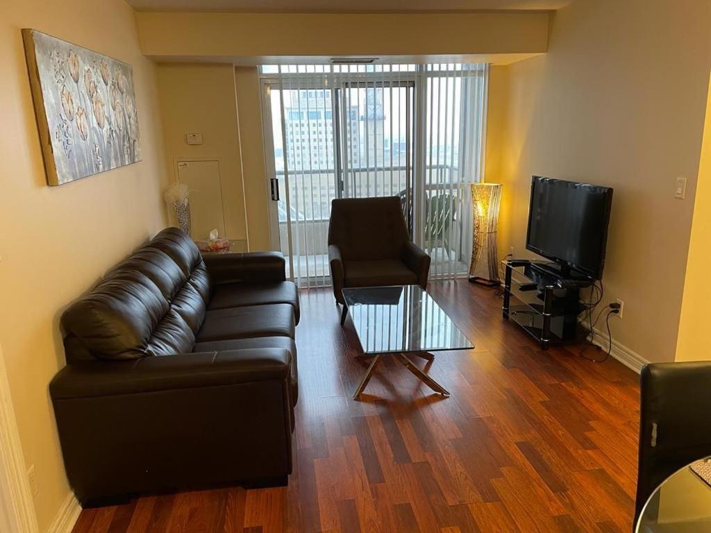 Platinum Suites Furnished Executive Suites Mississauga Buitenkant foto